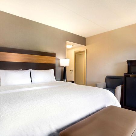 Hampton Inn And Suites Camp Springs Bagian luar foto