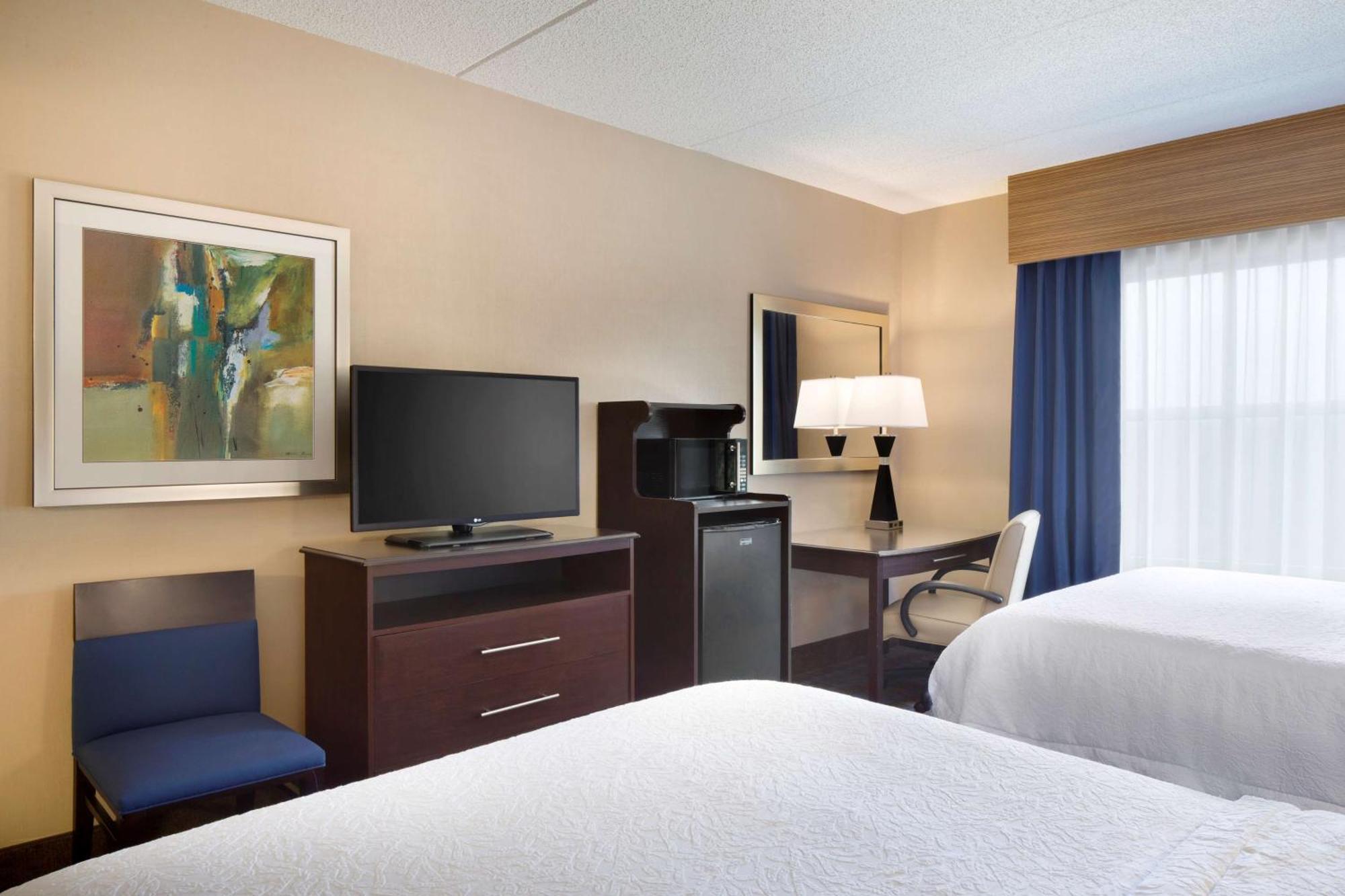 Hampton Inn And Suites Camp Springs Bagian luar foto